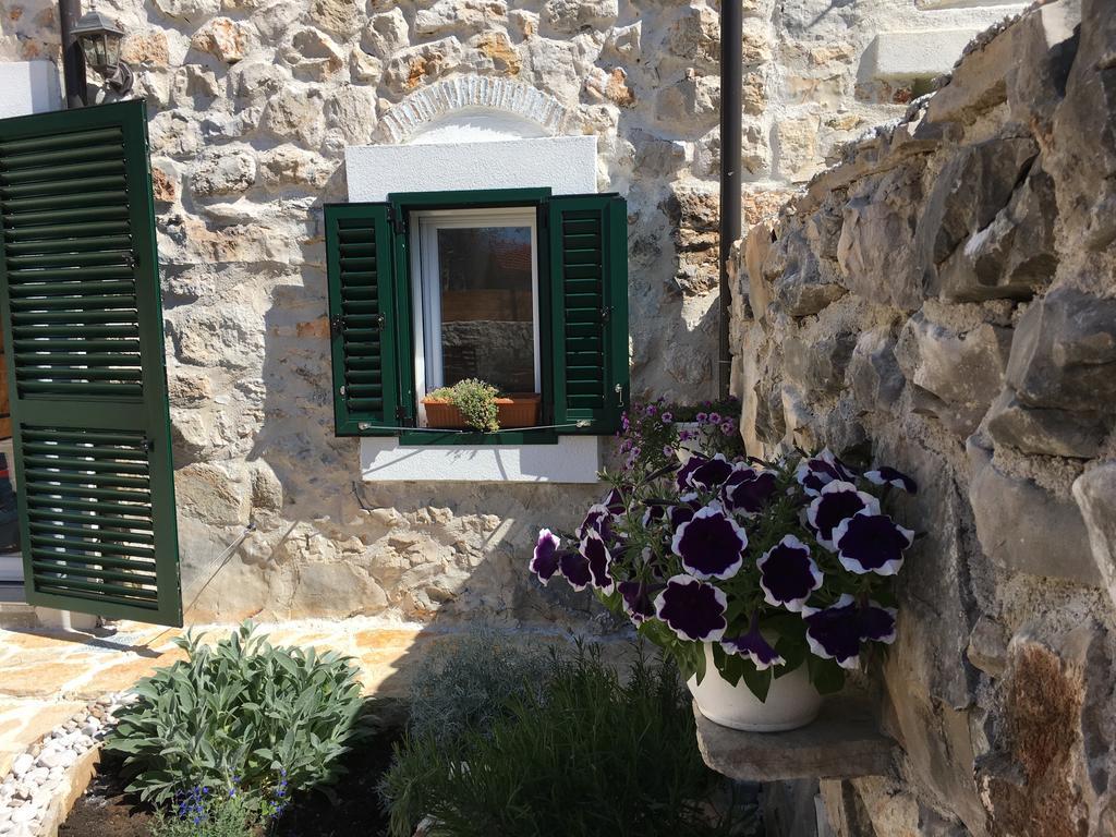Holiday Home Cvita Lozovac Exterior photo