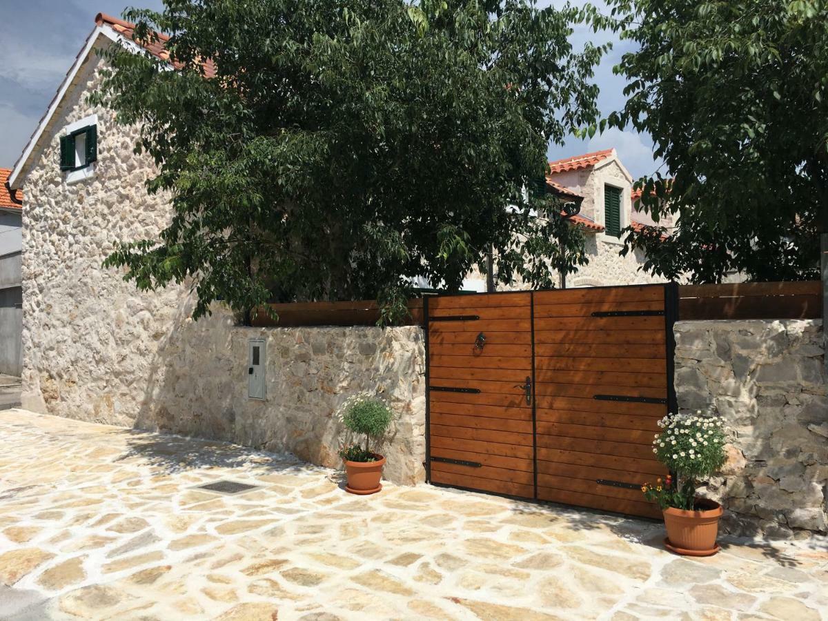 Holiday Home Cvita Lozovac Exterior photo